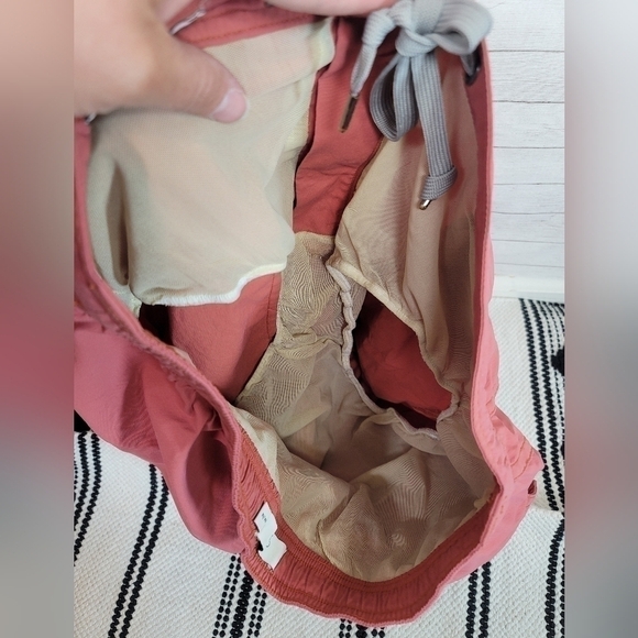 ONIA CALDER 6E SWIM TRUNKS IN BURNT RED, sz MEDIUM - Picture 14 of 16